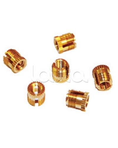 Втулка забивная с внутренней резьбой M6 (10 шт/уп) DKC 501007 в Таганроге Крепеж: Дюбели, шурупы, саморезы Pintop.ru