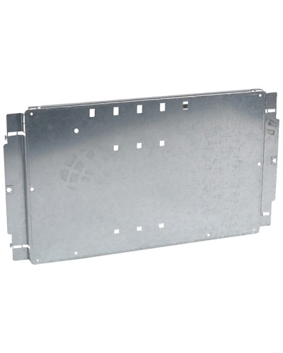 Пластина Legrand 020207 в Таганроге Щиты электрические Pintop.ru