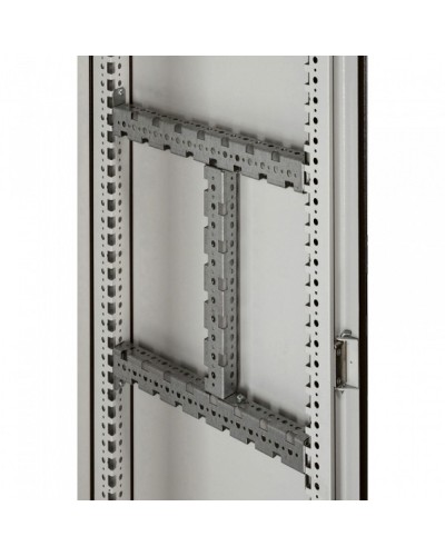 Набор траверсов Legrand 020532 в Таганроге Аксессуары для стоек и шкафов Pintop.ru