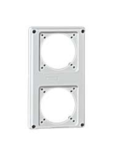 Панель лицевая Legrand 057713 в Таганроге Аксессуары для кабель-канала Pintop.ru