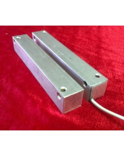 Извещатель охранный точечный магнитоконтактный Магнито-Контакт Металл исп. 102 (ИО 102-26) в Таганроге Извещатели охранные Pintop.ru