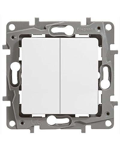 Выключатель двухклавишный 10 AX 250 В белый Etika Legrand 672202 в Таганроге Аксессуары для кабель-канала Pintop.ru
